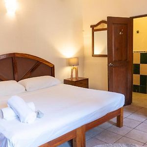 Habitación con Cama Queen